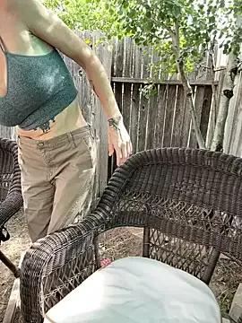 Freechat ItsDanniG on StripChat