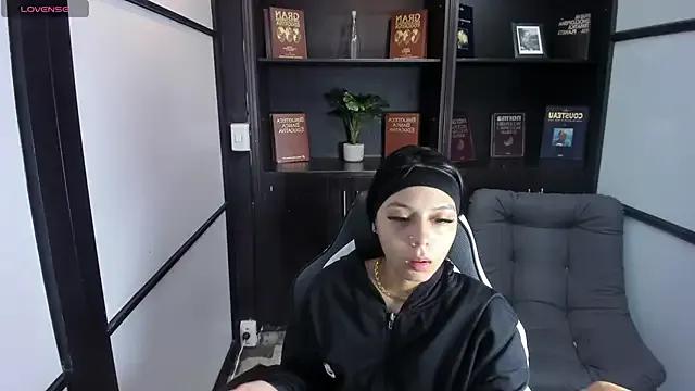 IvonnePrince_ — Doggy posse + red ass