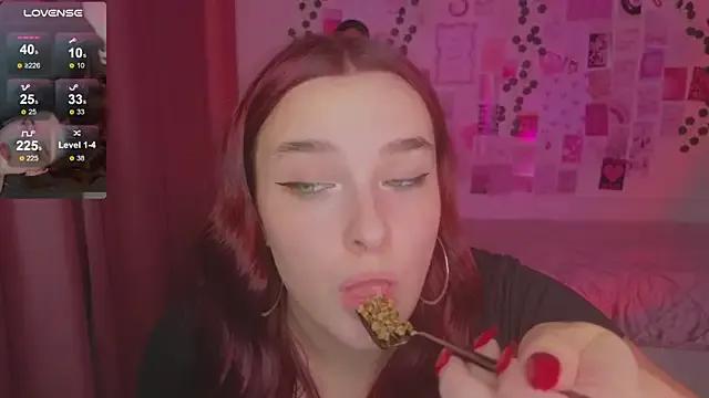 Freechat Iwi_wi_wi on StripChat