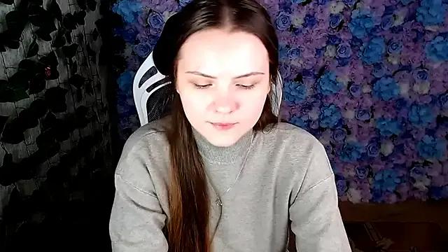 Freechat IxxiLiana on StripChat
