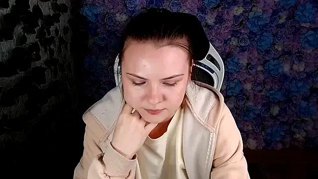 Freechat IxxiLiana on StripChat