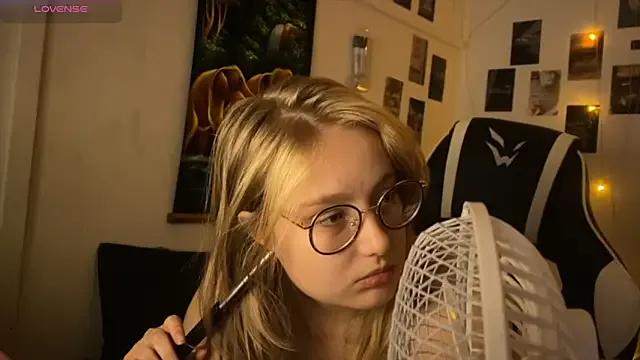 Freechat JacyWinslat on StripChat