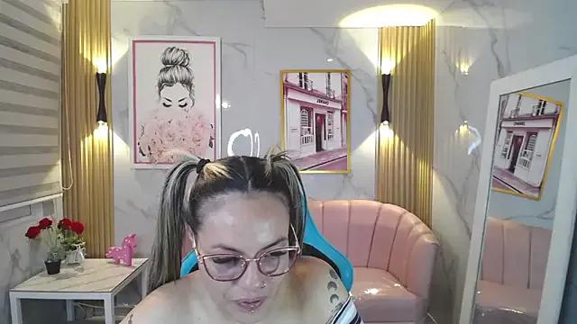Freechat Jade_Jones_a on StripChat