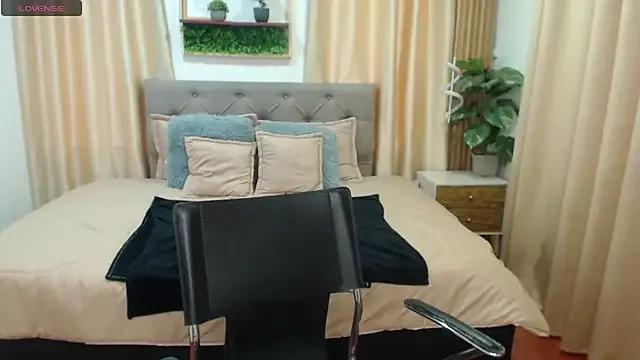 JahzaraMezi_ — Freechat on StripChat