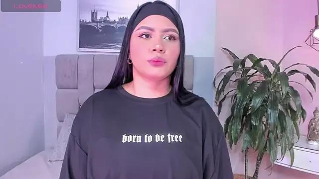 janna_lopezz — oil my body + dildo