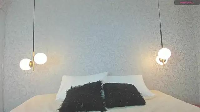 jazlin_angels — Show tits