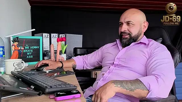 JD-69 — SHOW DICK
