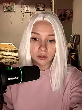 JennaOluretn on StripChat 