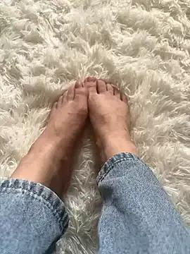 JennaOluretn on StripChat 