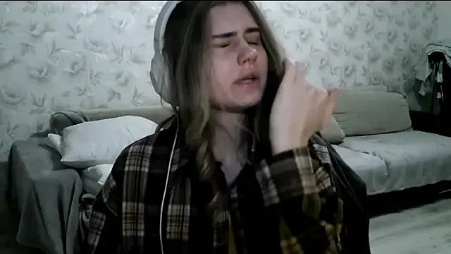 JerrieLoosle — lick my lips