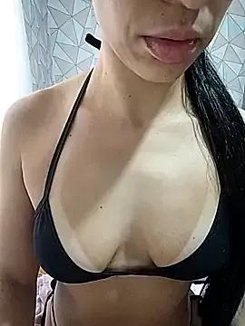 jessy905 — socando dildo anal gostoso no cuzinho