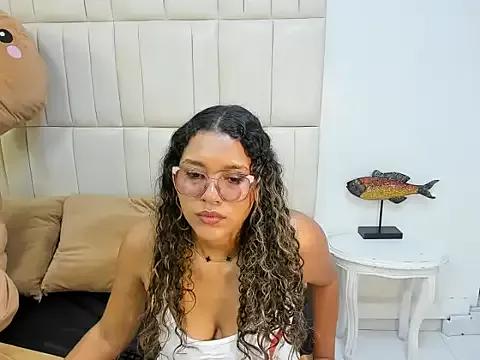 jimena_bell — Make my hard nipples 