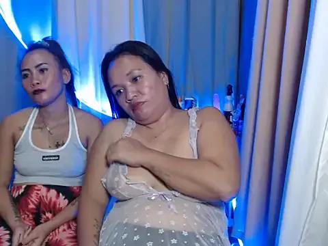 Freechat joanpetite on StripChat