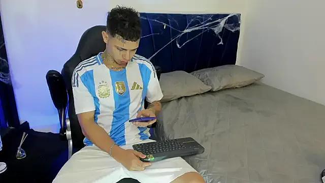 StripChat john_mystic is Freechat john_mystic — pre cum