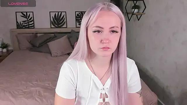 Joyce_Howard — show my boobs