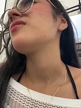 Juanita-Diaz — PANTY OFF + RUB MY PUSSY 