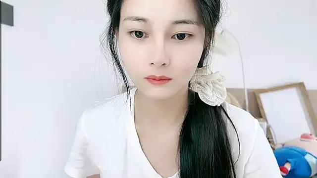 Judy-520 — Naked ass