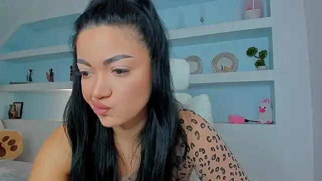 juicyjulie_ — Get me naked 