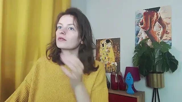 Freechat juicyNadine on StripChat