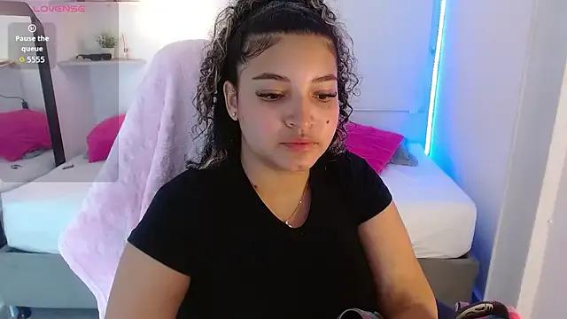 Julia_Boobs — Lick tits