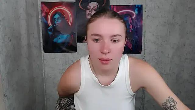 JuliaTopp_ — show boobs