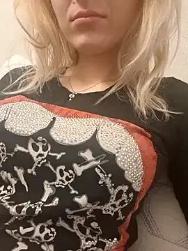 JuliBant666 — Pussy show