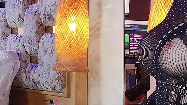 julyana_mendez — Freechat on StripChat