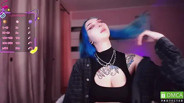 JustMeowGirl — Tease ma body ()