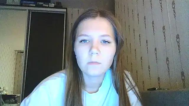 StripChat Kalivess is Freechat Kalivess — do the splits
