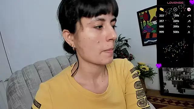 Freechat kanela3434 on StripChat