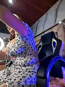 KarinaSanchezz — Pussy un dildo