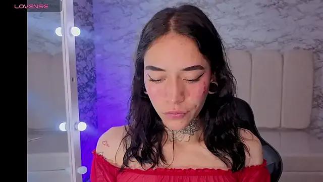 Freechat kataleya_t on StripChat
