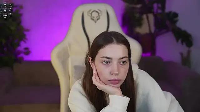 Kate054 — suck dildo