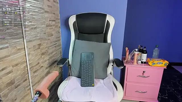 Katy_megan — Show pussy with fingers