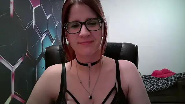 KayaRose — Lets start playing hot with my sexy body
