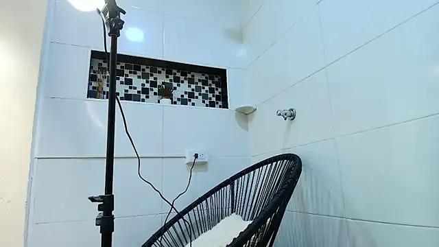 keila_hott20 — ride dildo
