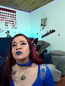 keila_j —  Show boobs