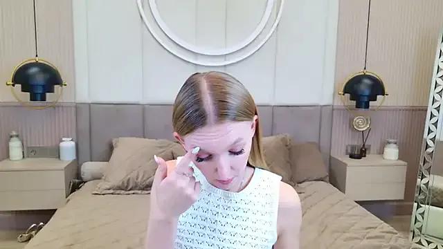 Freechat KellyBradford on StripChat