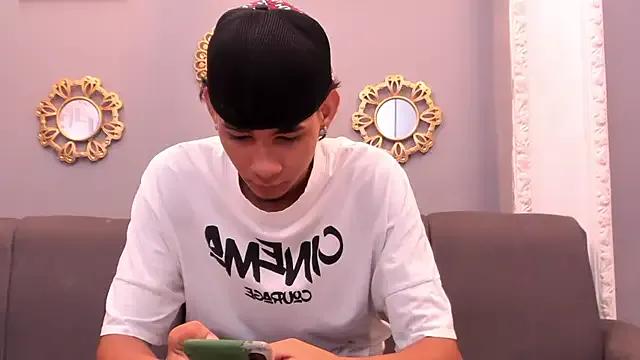 kenix_777 — Freechat on StripChat