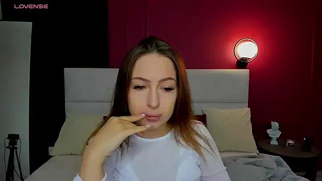 Freechat KetrinWhite on StripChat