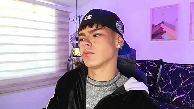 kevienmiet — Anal Dildo 2 minutes