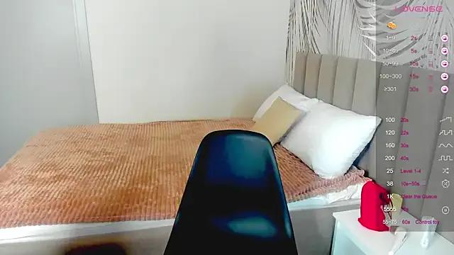 Freechat KiaraCaley on StripChat