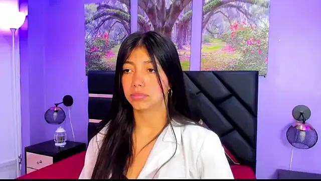 Freechat KimberlyVillaLobos on StripChat