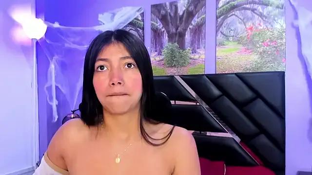 Freechat KimberlyVillaLobos on StripChat