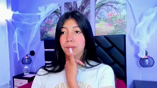 Freechat KimberlyVillaLobos on StripChat