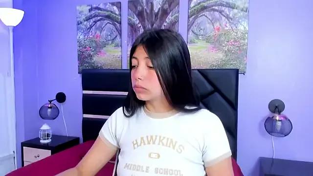 Freechat KimberlyVillaLobos on StripChat
