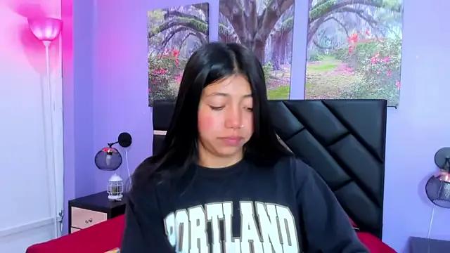 Freechat KimberlyVillaLobos on StripChat