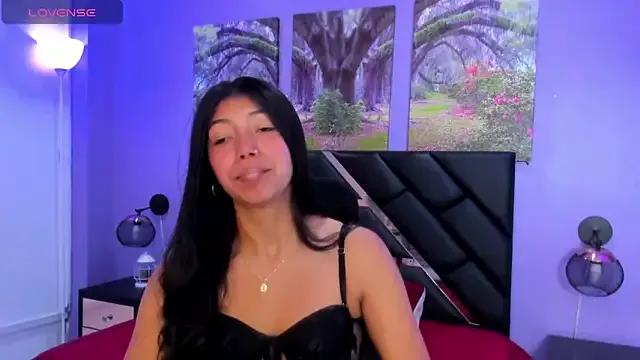 Freechat KimberlyVillaLobos on StripChat
