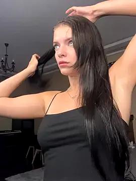 Freechat kimberlyy77 on StripChat