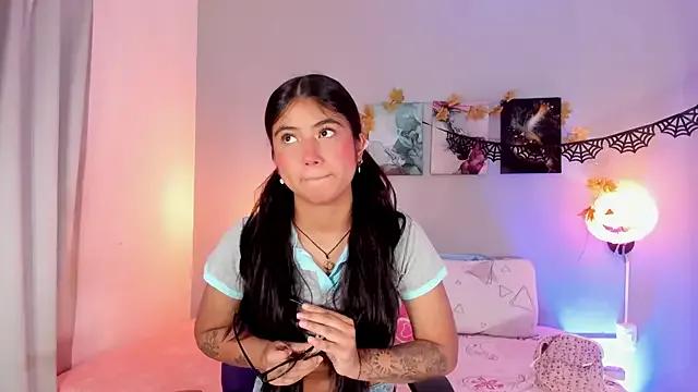 KimTayloor1 — Plug anale fuck my ass